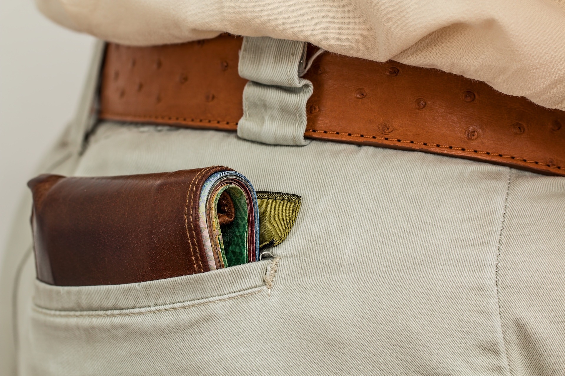 Safe Travels: How to Prevent Pickpocketing | Let's Roam
